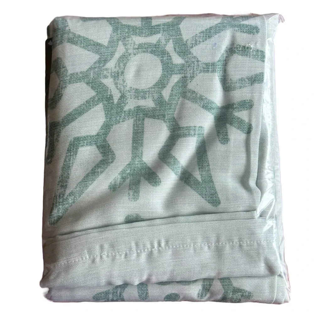 Holiday Living 72-in W x‎ 72-in L Green With Snowflakes Fabric Shower Curtain